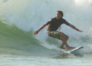  SUPERACIÓN DE SURGE EN 40 